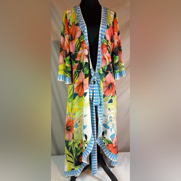 Jealous Tomato Vibrant Floral Kimono Wrap Dress 🌸💙 - Picture 3 of 6